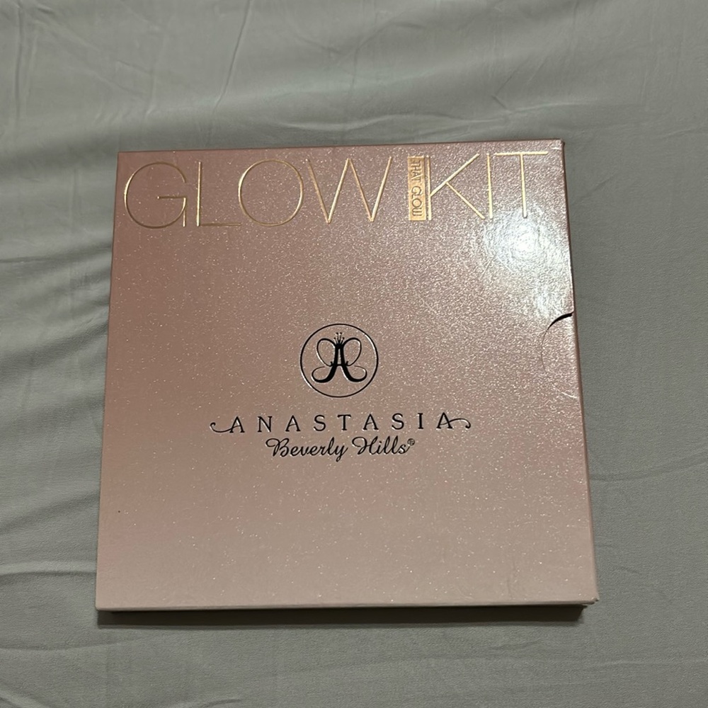 Anastasia Beverly Hills Glow Kit (THAT GLOW)